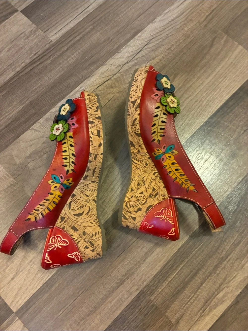 L'Artiste Red Leather Slingback Wedge Sandals With Floral  Details- Size 7.5
